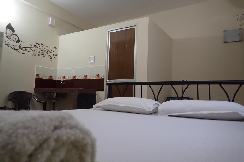 קלנגוטה Bella Guest House מראה חיצוני תמונה